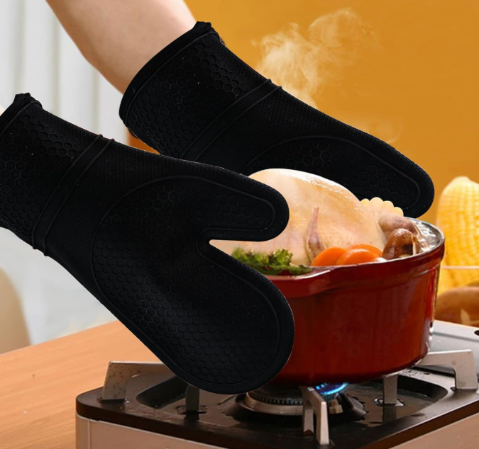 Heat-Resistant Silicone Mitts for Safe Cooking