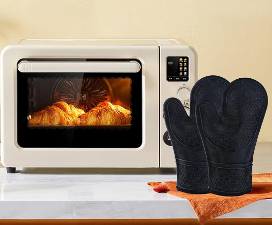 Heat-Resistant Silicone Mitts for Safe Cooking
